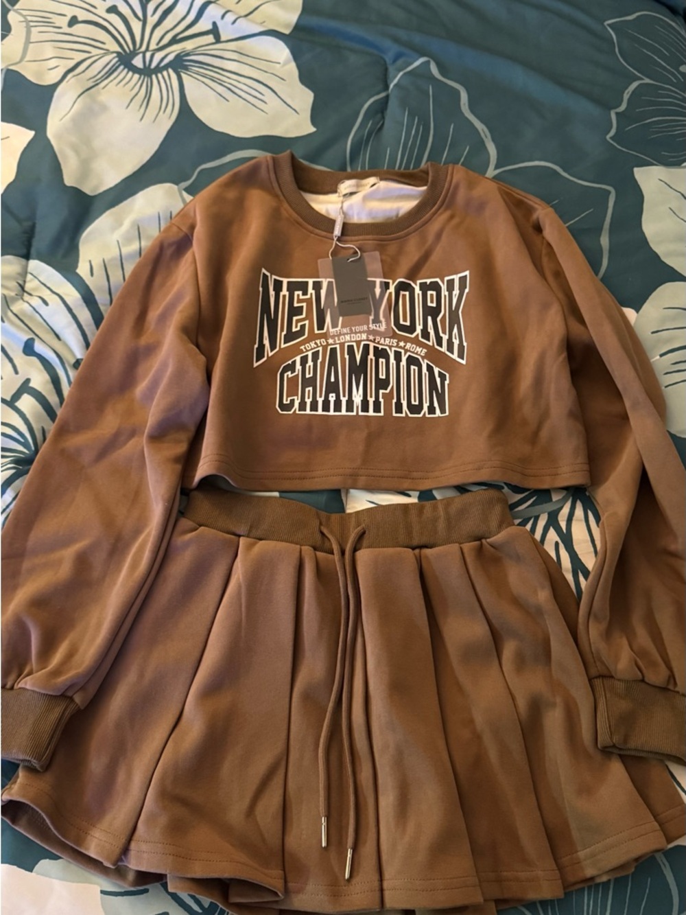 New York Champion Cropped Sweatshirt & Skirt Set - Brown